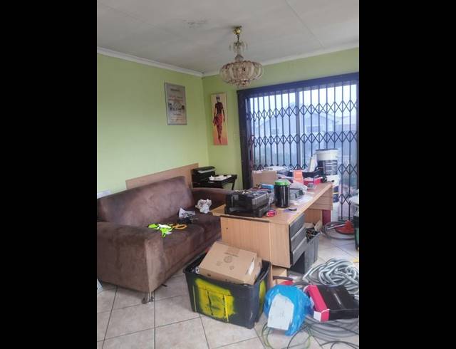 3 BEDROOM HOUSE FOR SALE IN DAWN PARK